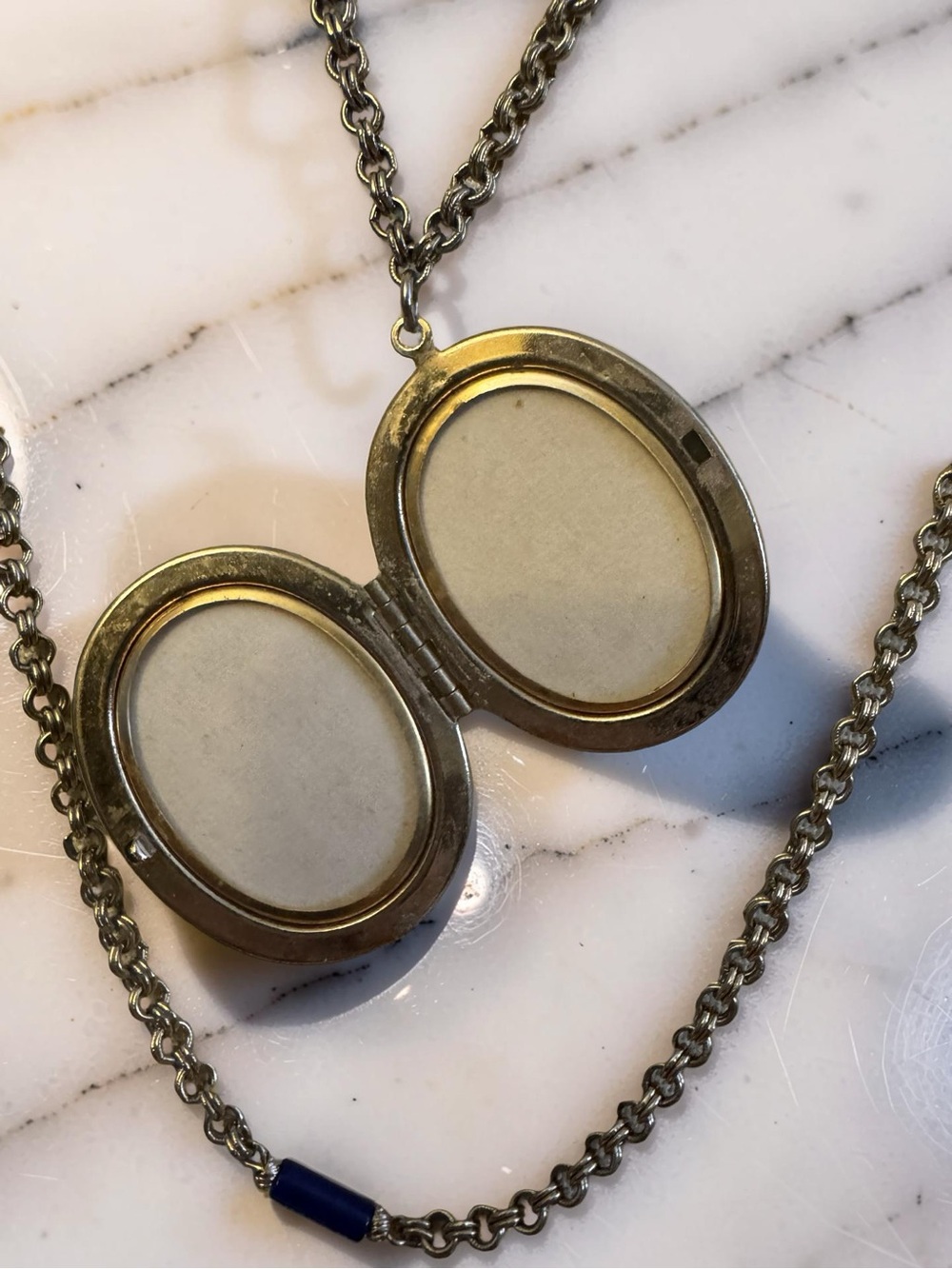 Accessocraft N.Y.C Locket Pendant Necklace - Picture 5 of 6